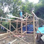Membangun Saung Pertama
