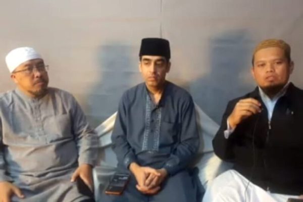Zoom meeting bersama Kang Diki, Sayyid Muhammad Qasim, dan Ustad Kiki