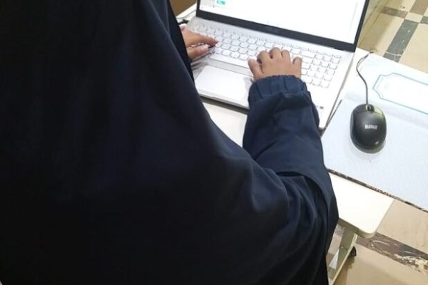 Pembawa pesan Al Mubasyirot sedang bekerja menyebarkan mimpi ke seluruh dunia